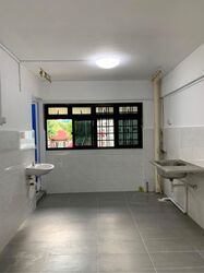 Ang Mo Kio Avenue 10 (D20), Retail #560074001